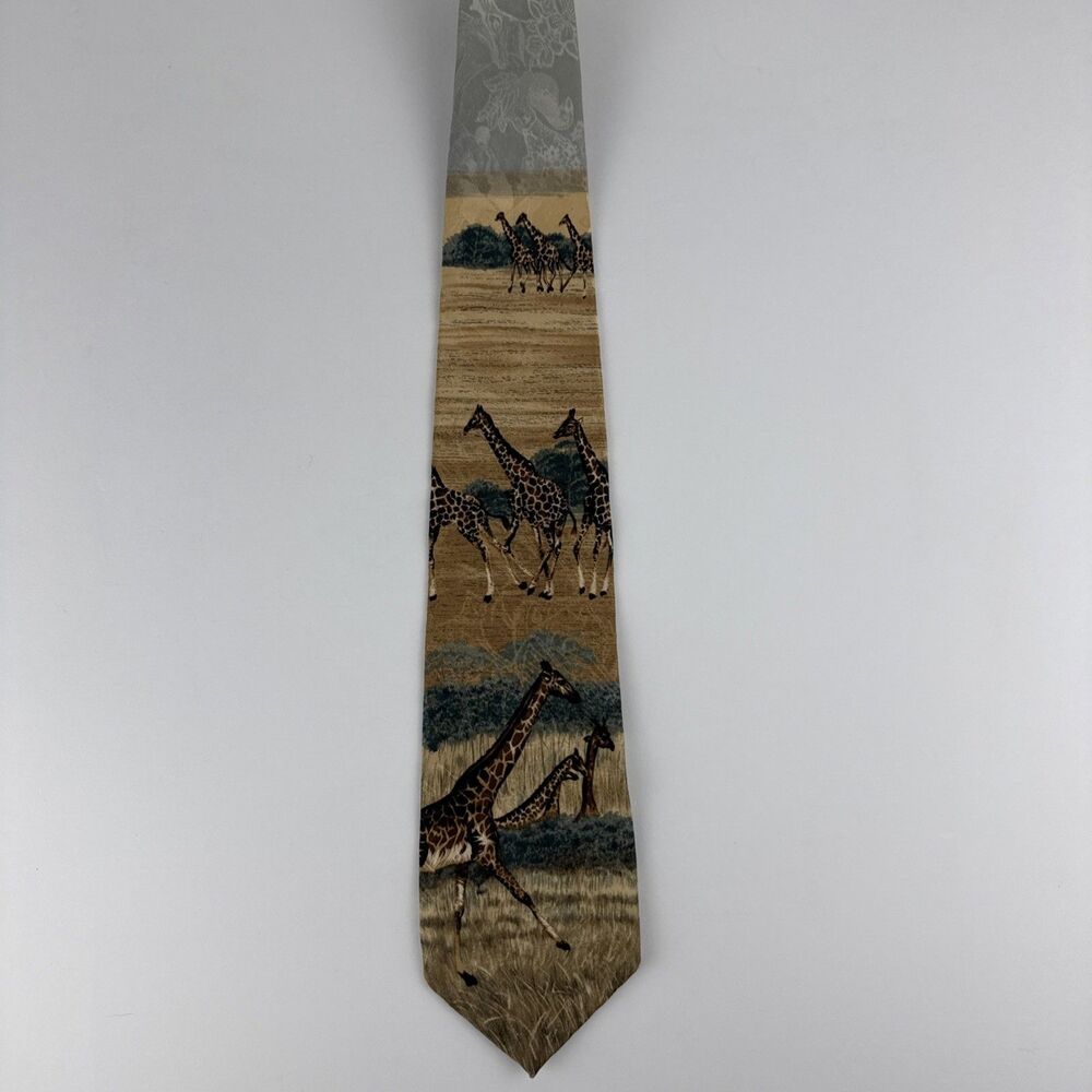 Wembley Silk Giraffe Neck Tie Endangered Species Collection Made In USA Vintage